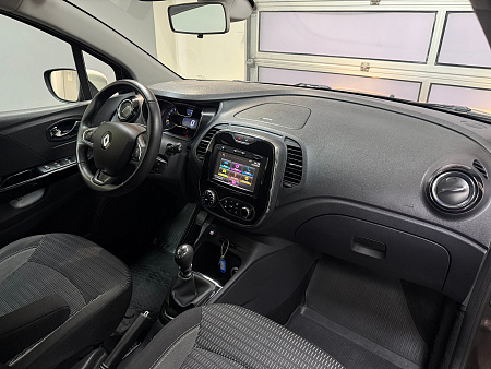 Renault Kaptur 2.0 4WD MT (143 л.с.) 2016