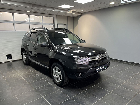 Renault Duster 2.0 4WD MT (143 л.с.) 2015