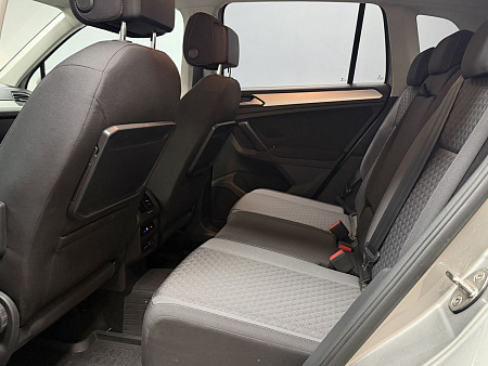 Volkswagen Tiguan 1.4 TSI DSG (150 л.с.) 2020