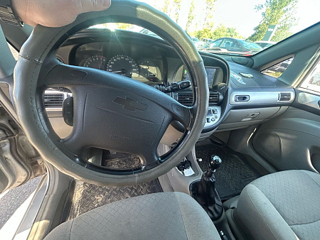 Chevrolet Rezzo 1.6 MT (90 л.с.) 2006