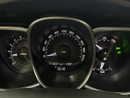 ВАЗ (LADA) Vesta 1.6 MT (106 л.с.) 2016