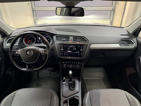 Volkswagen Tiguan 1.4 TSI DSG (150 л.с.) 2020