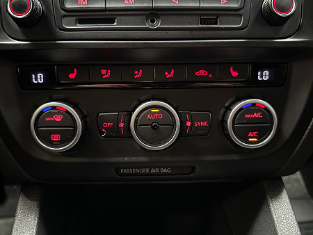 Volkswagen Jetta 1.6 MT (85 л.с.) 2014
