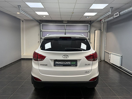 Hyundai ix35 2.0 4WD AT (150 л.с.) 2012