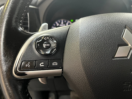 Mitsubishi Outlander 2.0 4WD CVT (146 л.с.) 2014