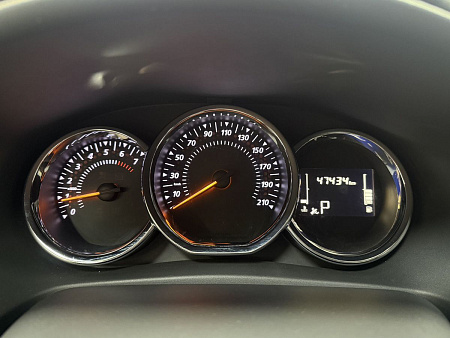 Renault Logan Stepway 1.6 CVT (113 л.с.) 2021