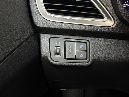 Hyundai Solaris 1.6 MT (123 л.с.) 2019