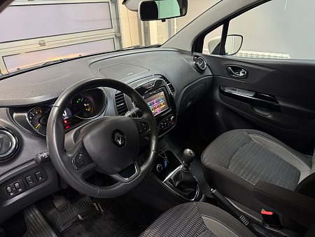 Renault Kaptur 2.0 4WD MT (143 л.с.) 2016