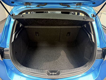 Mazda 3 1.6 AT (105 л.с.) 2010