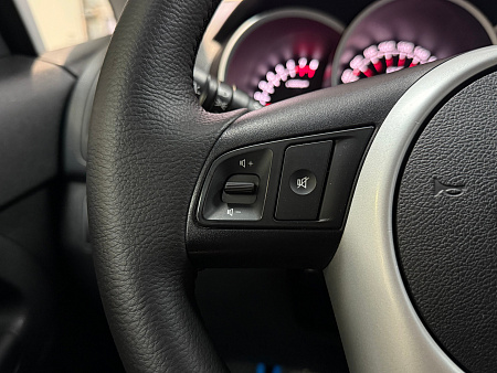 KIA Venga 1.6 MT (125 л.с.) 2013