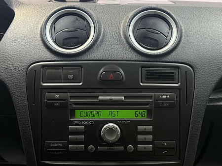 Ford Fusion 1.6 MT (101 л.с.) 2008