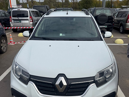 Renault Sandero Stepway 1.6 MT (82 л.с.) 2020