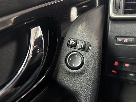 Nissan Qashqai 2.0 4WD CVT (144 л.с.) 2014