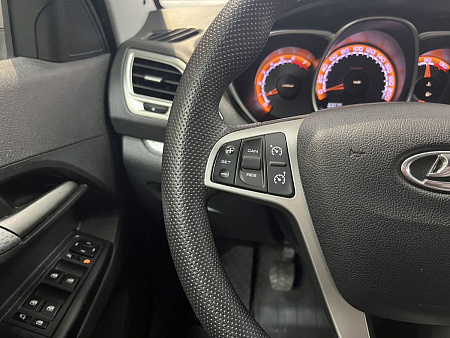 ВАЗ (LADA) Vesta Cross 1.8 MT (122 л.с.) 2019