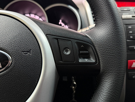 KIA Venga 1.6 MT (125 л.с.) 2013
