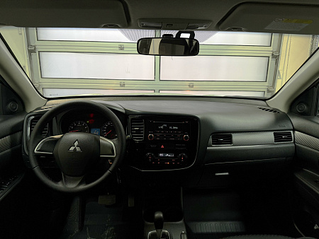 Mitsubishi Outlander 2.0 CVT (146 л.с.) 2013