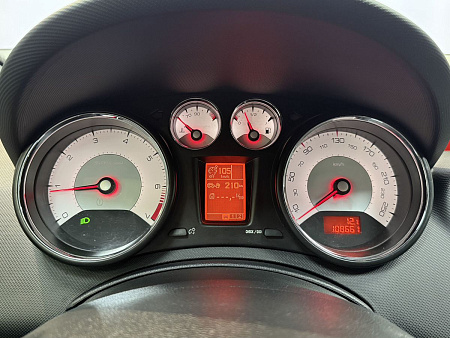 Peugeot 408 1.6 MT (115 л.с.) 2016