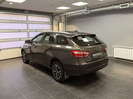 ВАЗ (LADA) Vesta 1.6 MT (106 л.с.) 2021