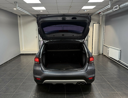 KIA Rio X-Line 1.6 MT (123 л.с.) 2018