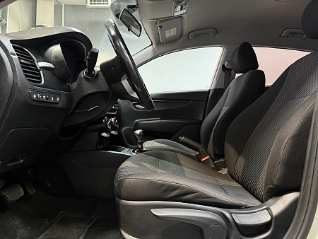 KIA Rio X-Line 1.6 AT (123 л.с.) 2018