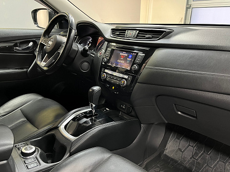 Nissan X-Trail 2.5 4WD CVT (171 л.с.) 2020