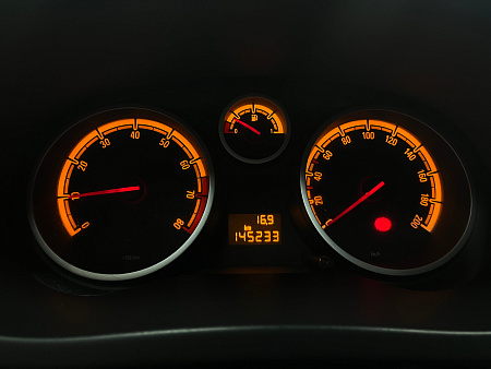 Opel Corsa 1.4 MT (90 л.с.) 2008