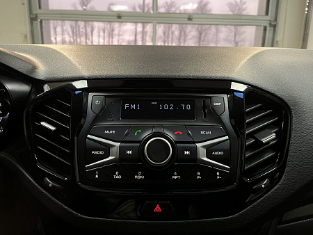 ВАЗ (LADA) Vesta 1.6 MT (106 л.с.) 2016