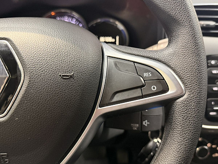 Renault Sandero Stepway 1.6 AT (102 л.с.) 2019