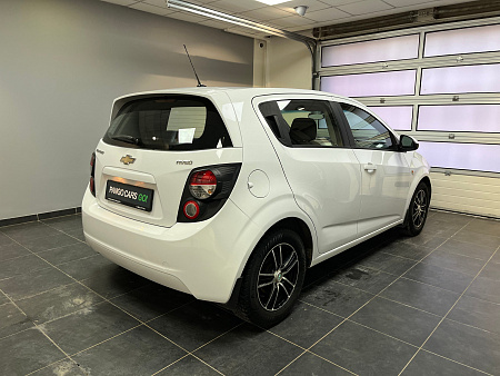 Chevrolet Aveo 1.6 AT (115 л.с.) 2012