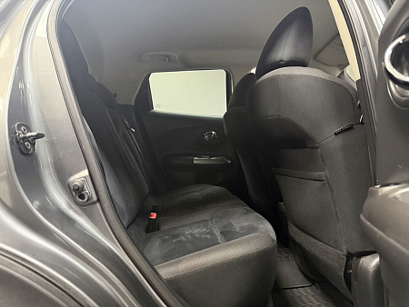 Nissan Juke 1.6 4WD CVT (190 л.с.) 2011