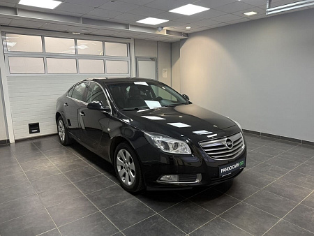 Opel Insignia 2.0 Turbo AT (220 л.с.) 2012