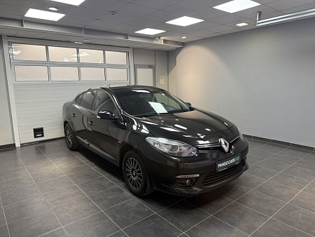 Renault Fluence 1.6 MT (106 л.с.) 2013