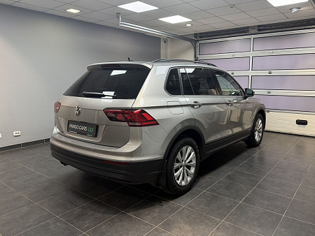 Volkswagen Tiguan 1.4 TSI DSG (150 л.с.) 2020