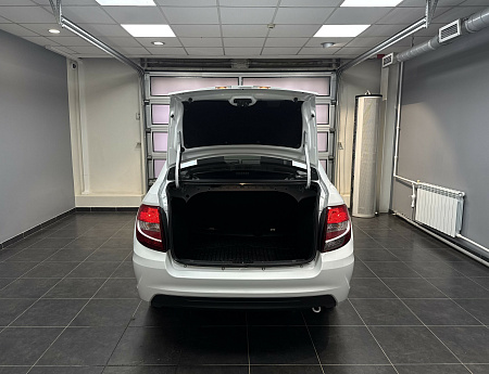 ВАЗ (LADA) Granta 1.6 MT (90 л.с.) 2023