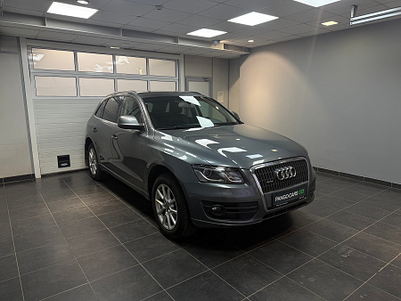 Audi Q5 2.0 TFSI quattro S tronic (211 л.с.) 2011