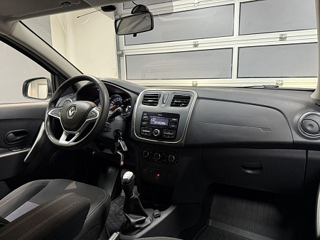 Renault Sandero Stepway 1.6 MT (113 л.с.) 2021