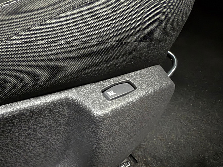 Renault Logan Stepway 1.6 CVT (113 л.с.) 2020