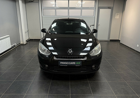 Renault Fluence 1.6 MT (106 л.с.) 2010