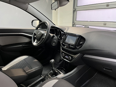 ВАЗ (LADA) Vesta Cross 1.8 MT (122 л.с.) 2019