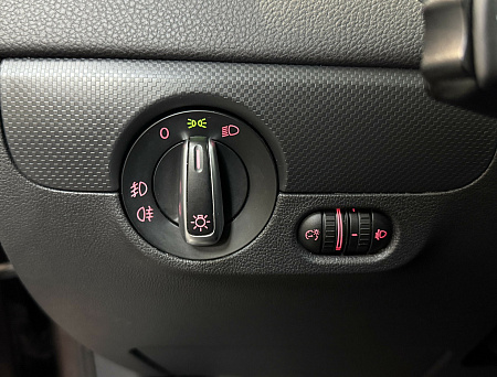 Volkswagen Jetta 1.6 MT (85 л.с.) 2014