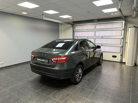 ВАЗ (LADA) Vesta 1.6 MT (106 л.с.) 2016