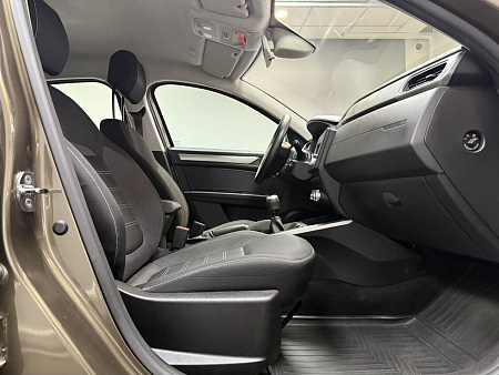Renault Arkana 1.6 MT (114 л.с.) 2020