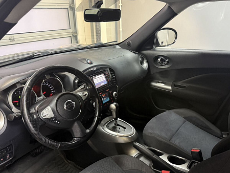 Nissan Juke 1.6 4WD CVT (190 л.с.) 2011