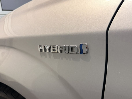 Toyota Corolla Fielder 1.5hyb CVT (74 л.с.) 2019