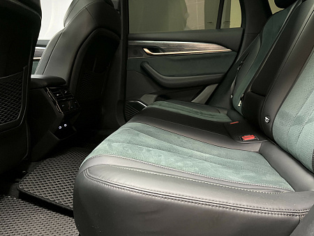 Geely Monjaro 2.0 4WD AT (238 л.с.) 2023