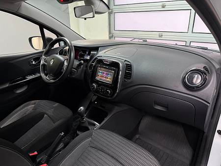 Renault Kaptur 2.0 4WD MT (143 л.с.) 2017