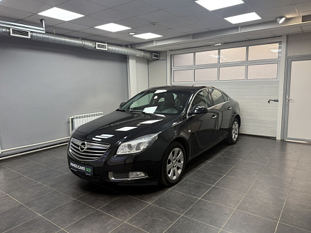 Opel Insignia 2.0 Turbo AT (220 л.с.) 2012