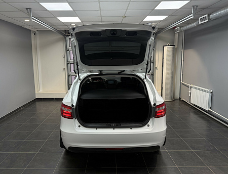 ВАЗ (LADA) Vesta 1.8 MT (122 л.с.) 2020