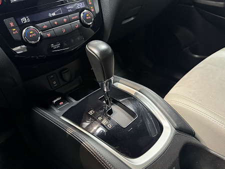 Nissan Qashqai 2.0 4WD CVT (144 л.с.) 2014