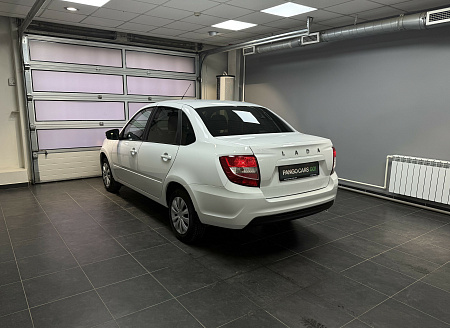 ВАЗ (LADA) Granta 1.6 MT (90 л.с.) 2023